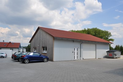 Hauptsitz Dorfbach - Halle 2 - Freiregallager